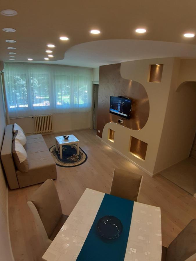 Apartamento Danube Blue 2 Belgrado Exterior foto