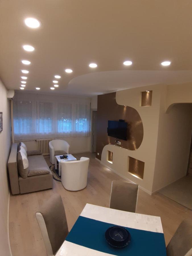 Apartamento Danube Blue 2 Belgrado Exterior foto
